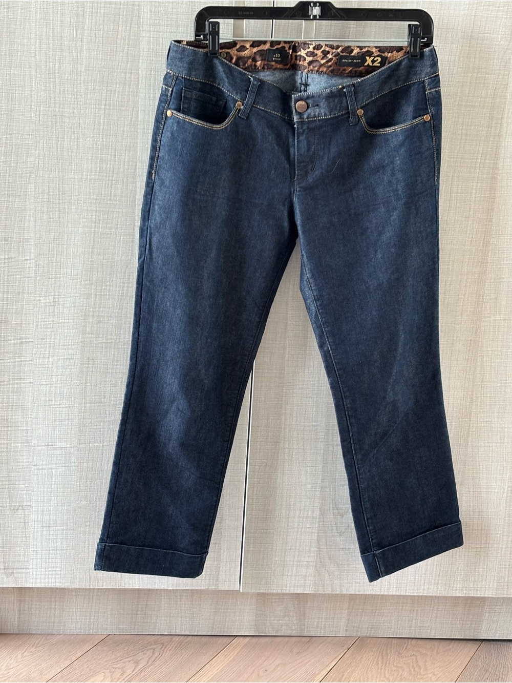 Stellah Dark Blue Cropped Jeans with Cuffed Ankles